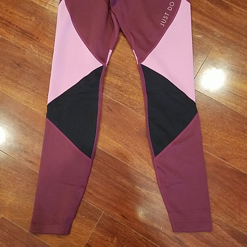 NWT Nike dri-fit leggings - Picture 3 of 9